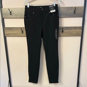 Simply Vera Black Polished Twill Pants
